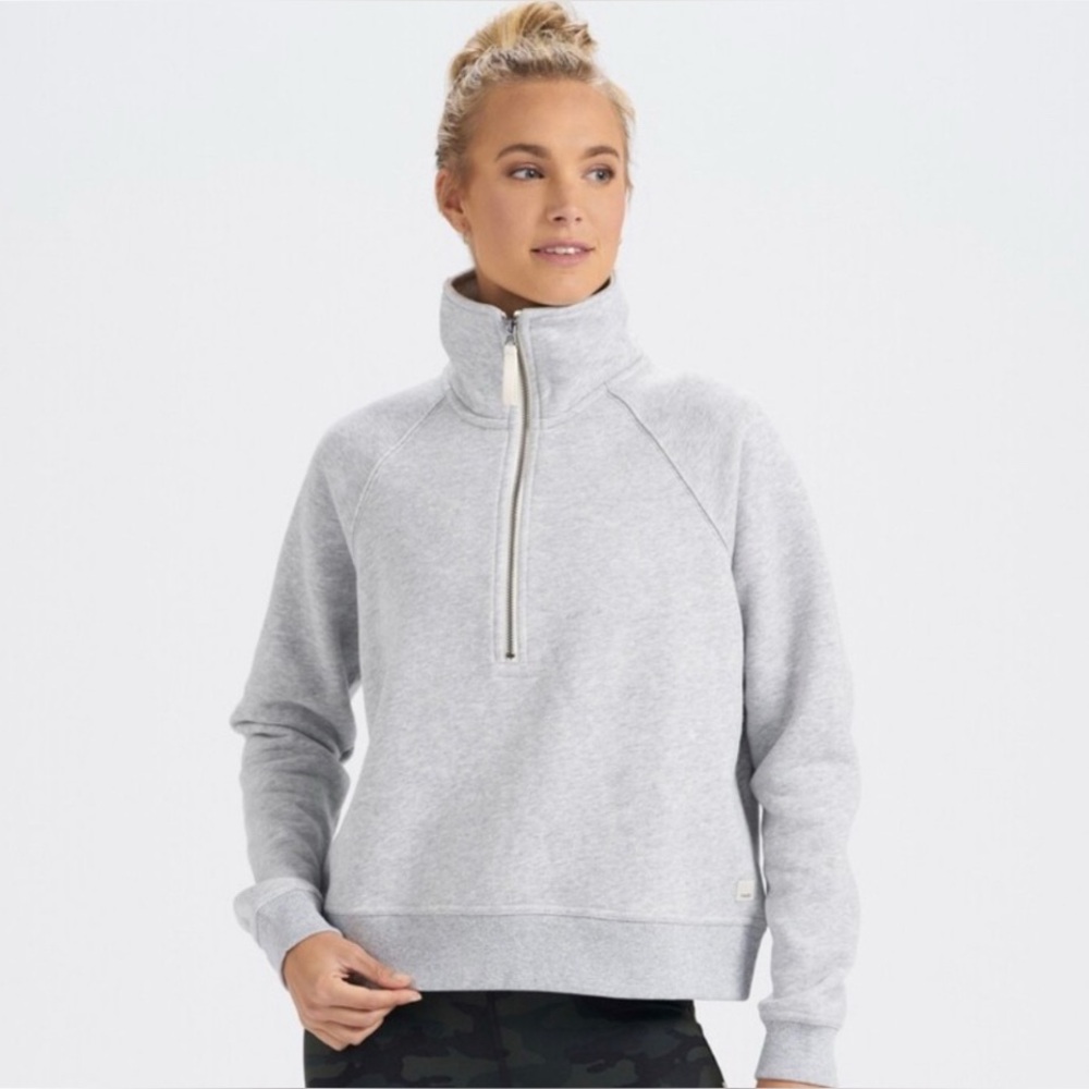 Vuori | Half Zip Restore Sweatshirt in Grey